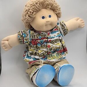 Vtg Cabbage Patch Kids Boy W/ Safari Front Tooth 1978-1983 Collection Doll Sign